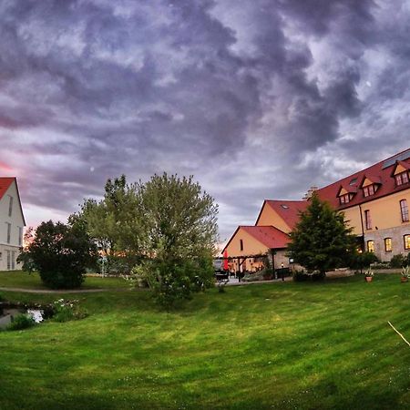 Hotel Und Restaurant Rittergut Kreipitzsch Наумбург Экстерьер фото